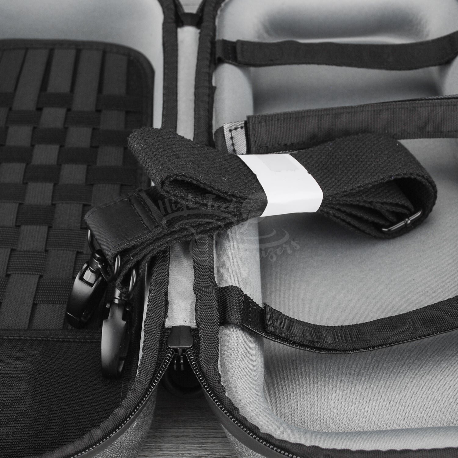 Ryot 35cm Axe Pack W/ SmellSafe Technology - Image 13