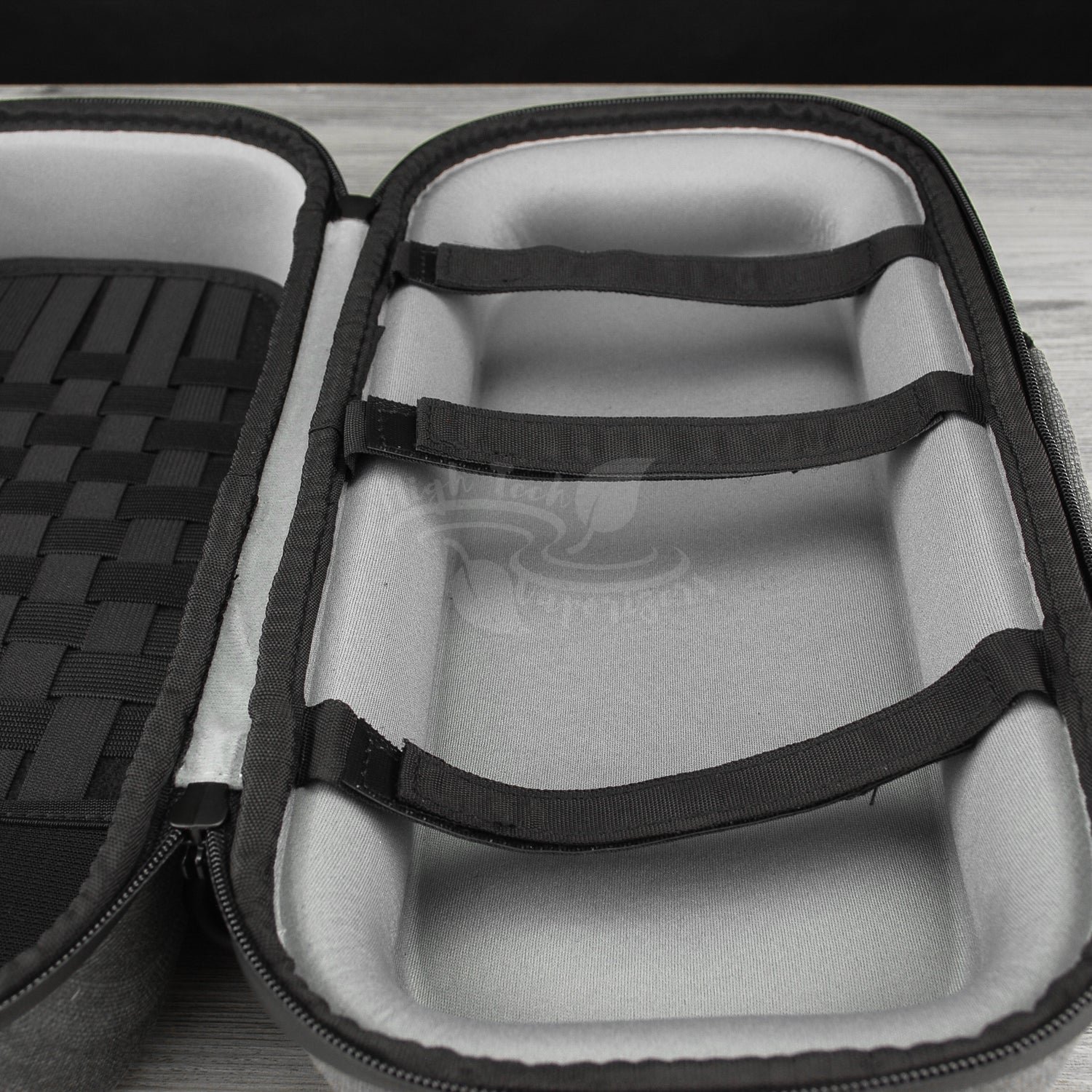 Ryot 35cm Axe Pack W/ SmellSafe Technology - Image 14